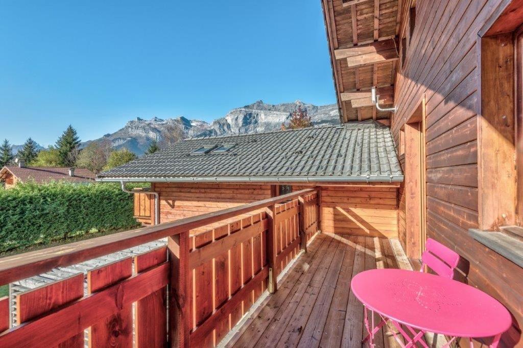 Appartement Avec Jacuzzi Dans Chalet Prive, Grande Terrasse, Parking Gratuit Les Houches Exteriör bild